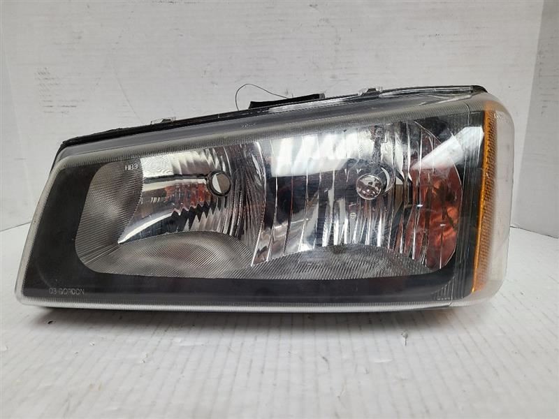 Driver Headlight Without Lower Body Cladding Fits 03-04 AVALANCHE 1500 484320
