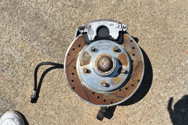 1982-92 CAMARO FIREBIRD SPINDLE Knuckle W/ BRAKE CALIPER LH Front Driver OEM