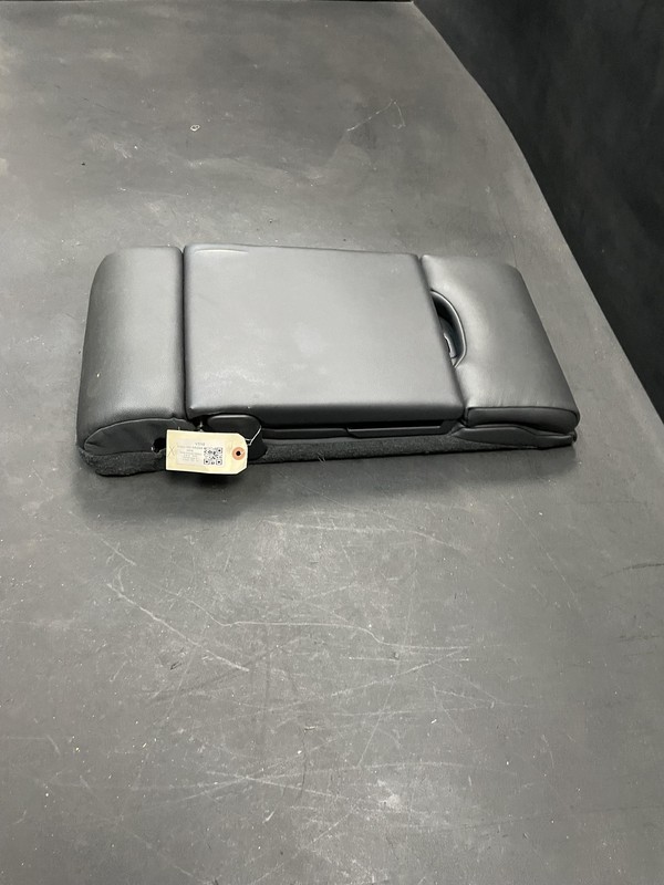 Rear Seat Center Armrest 2016 Volvo V60 2014 2015 2017 2018 X