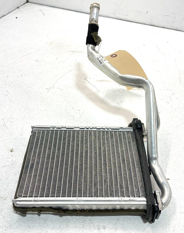 2015 FORD EXPLORER RADIATOR / SEAL ASSEMBLY HEATER OEM
