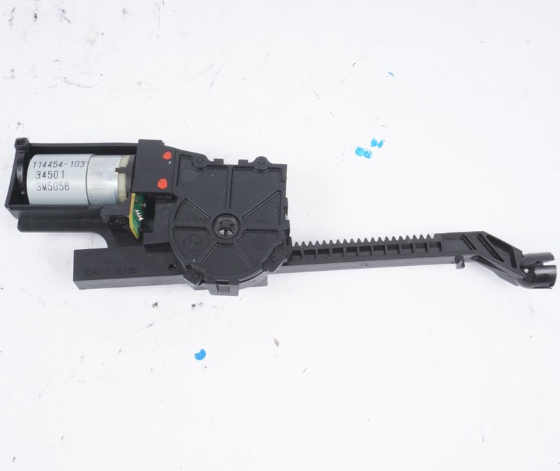 12-14 MERCEDES W204 C250 C350 COUPE FRONT LEFT DRIVER SEAT ADJUSTMENT MOTOR OEM