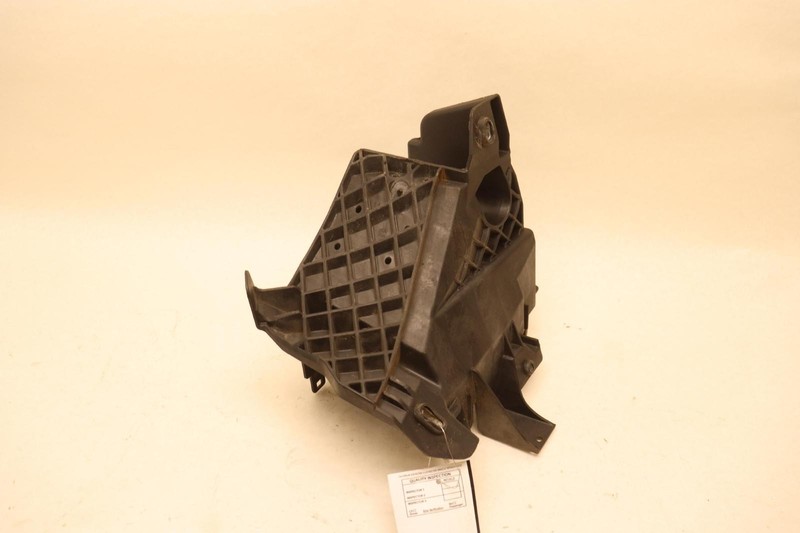 2014-2016 DODGE DURANGO FRONT ENGINE POWER DISTRIBUTION BOX HOUSING OEM