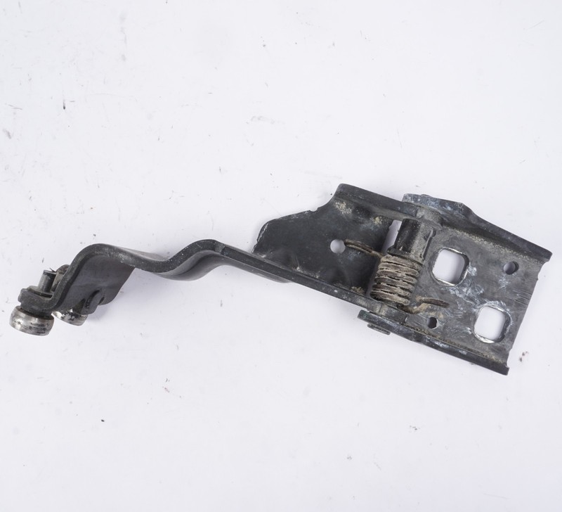 2018-2022 Honda Odyssey Rear Left Driver Side Slide Door Center Roller Hinge OEM