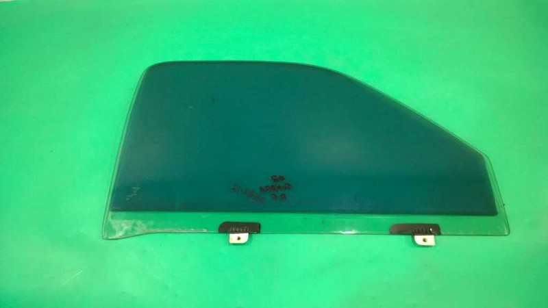 00 01 02 03 04 05 06 TUNDRA PASSENGER RIGHT FRONT WINDOW DOOR GLASS OEM 3582-12