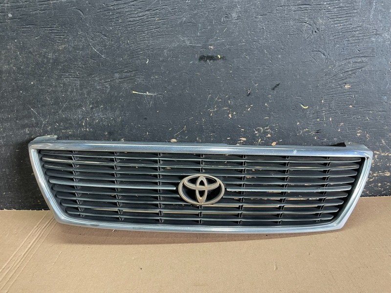 1995 1996 1997 Toyota Avalon Front Upper Grill Grille OEM Z8581 DG