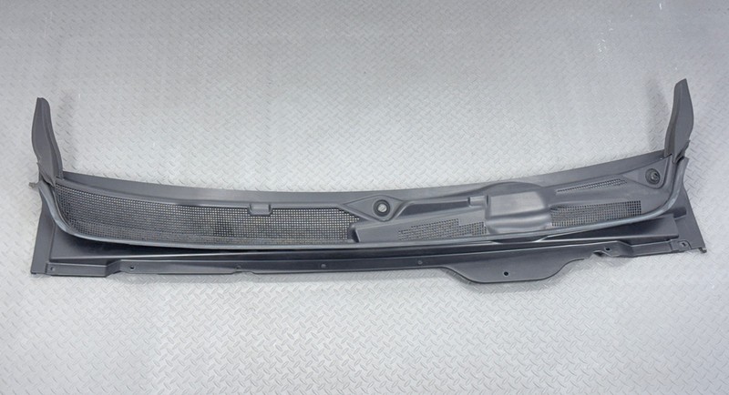 ✅ 2019-26 RAM 1500 5th OEM FRONT COWL TOP PANEL WINDSHIELD WIPER COVER TRIM 79K