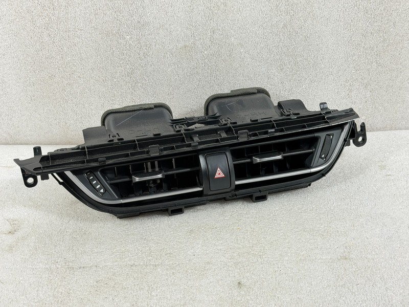 2018-2022 TOYOTA CHR C-HR CENTER A/C AIR HEATER DASH VENT HAZARD SWITCH OEM #015