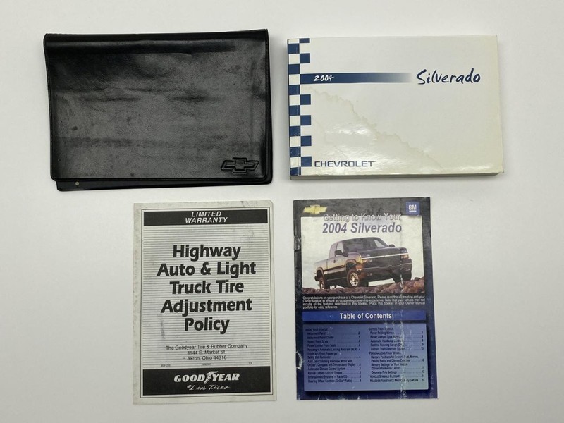 Owners Manual 2004 Chevrolet Silverado 86644