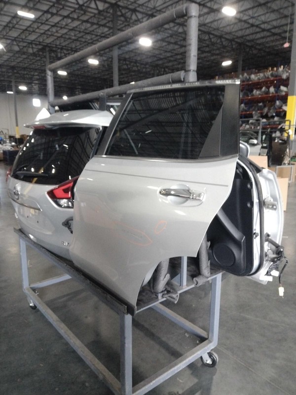 2020 Nissan Rogue Left Rear Door Silver OEM Used 18000 Miles - No Warranty