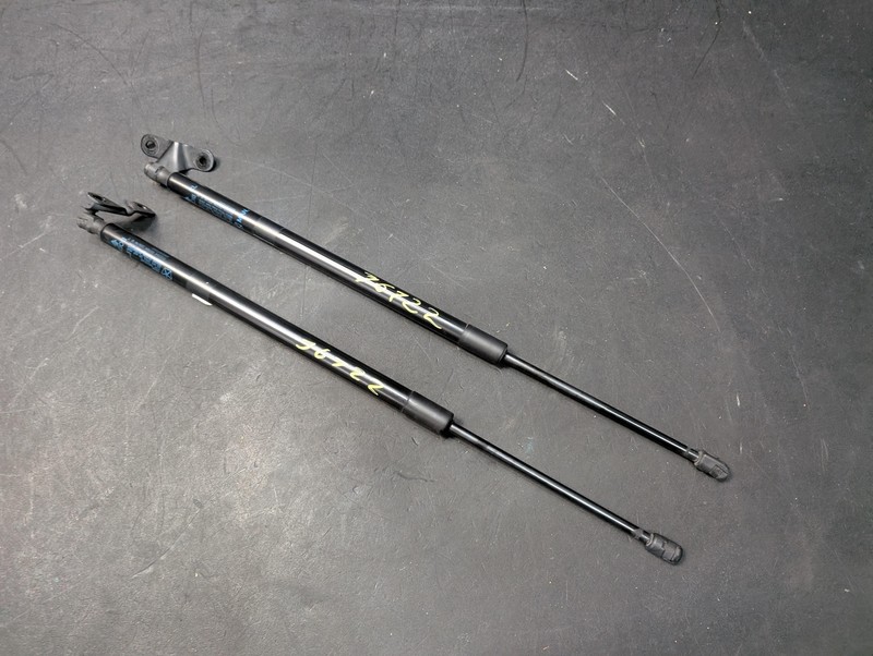 2PC Rear Tailgate Right & Left Lift Shock Strut Set 2017 Jeep Cherokee 2014-2018