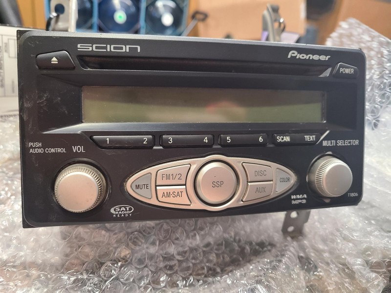 2007 SCION TC radio display receiver T1806 OEM 06 07