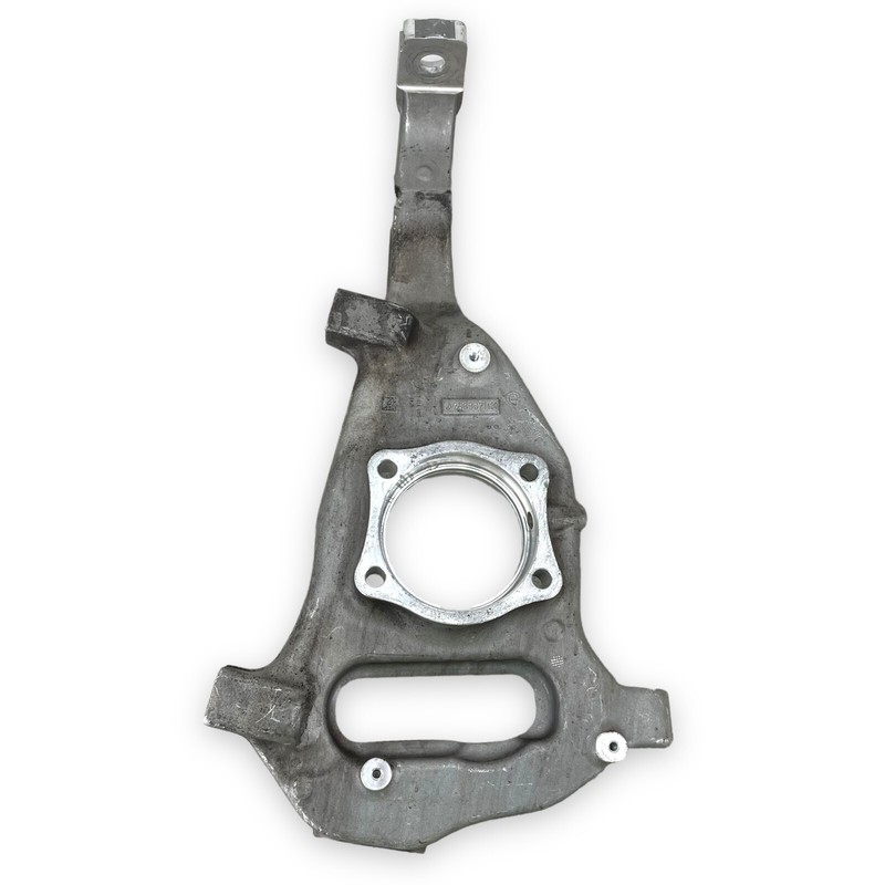 16-23 Mercedes GLC63 C63 AMG Front Right Passenger Spindle Knuckle OEM A25333216