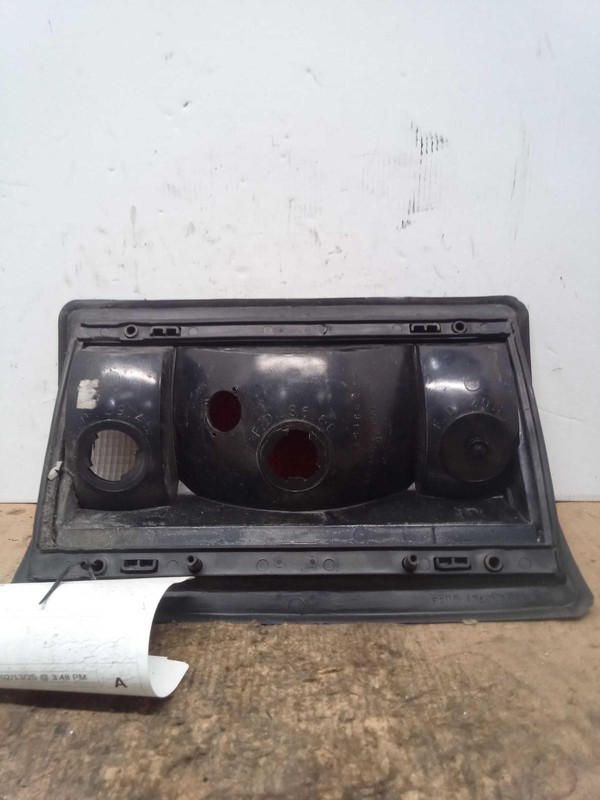 2004 Ford Excursion Left Tail Light Assembly OEM 217893 Used 240K Miles