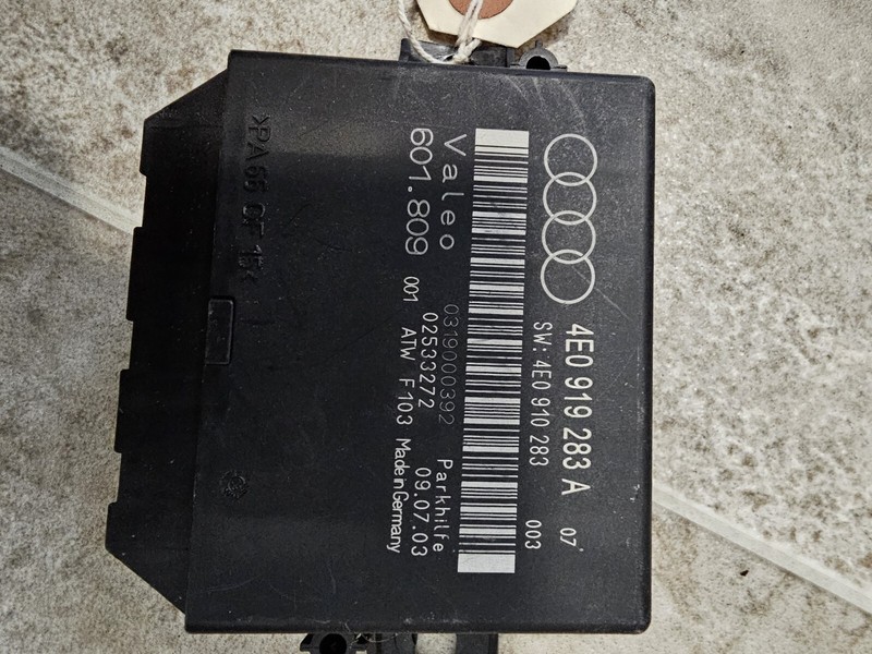 04-07 Audi A8 parking assist control module 4E0919283A IC 52491NK0642