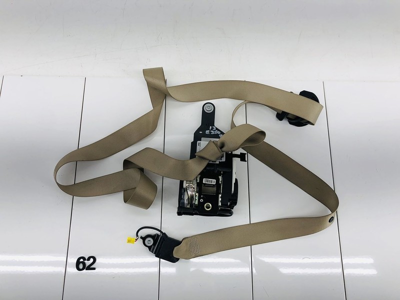 10-16 MERCEDES BENZ E350 FRONT RIGHT PASSENGER SIDE SEAT BELT TENSIONER OEM