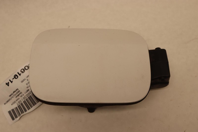 2011-2018 VOLKSWAGEN JETTA FUEL TANK FILLER DOOR LID COVER W/ POCKET IEN