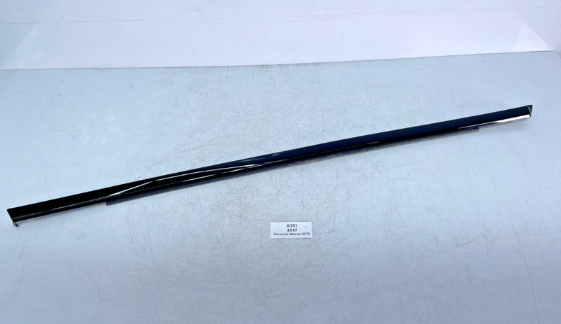 ✅ 15-24 OEM Porsche Macan 95B Rear Left Side Lower Door Window Molding