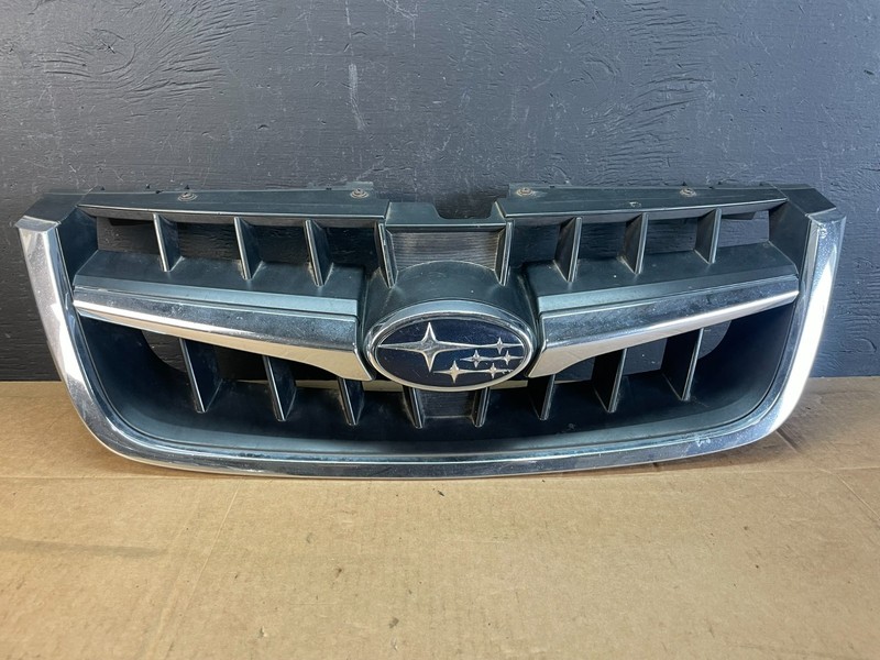 2008 to 2009 Subaru Legacy Front Upper Grille Grill OEM ac5108 DG