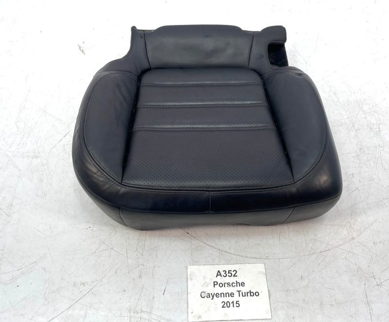 ✅ 11-18 OEM Porsche Cayenne Turbo 958 Rear Right Seat Lower Cushion Leather*