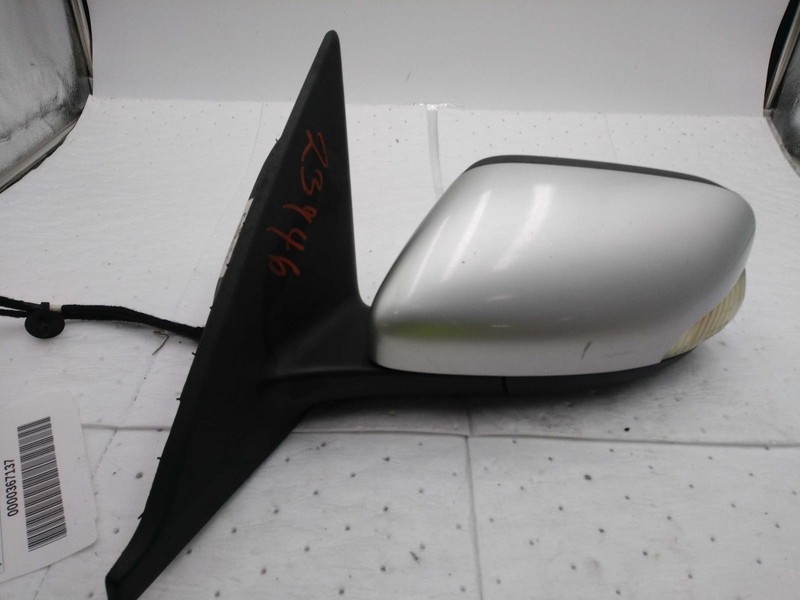 2005 VOLVO 40 SERIES Left Door Mirror Assembly OEM 45393 - 182K Miles