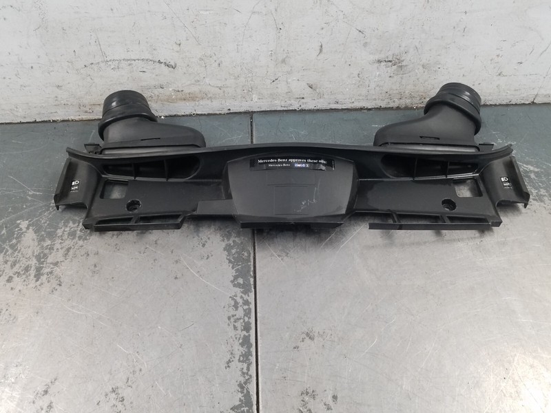 2016 Mercedes AMG E 63 S Front Upper Slam Panel / Ducts - * #8042 G1