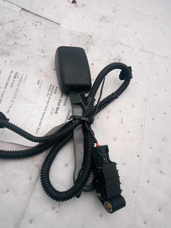 2015 Toyota RAV4 Black Seat Belt OEM 732300R070C0 137K Miles 4DR