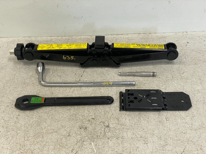 2007-2012 MERCEDES GL450 EMERGENCY SPARE JACK TOOL KIT OEM LOT635
