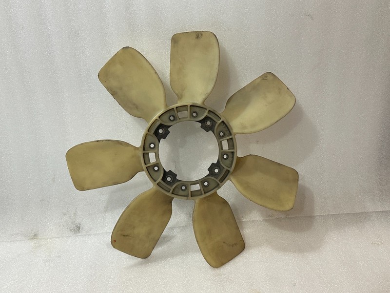 Toyota 4Runner 1996-2002 3.4L Radiator Fan Blade 16361-62010