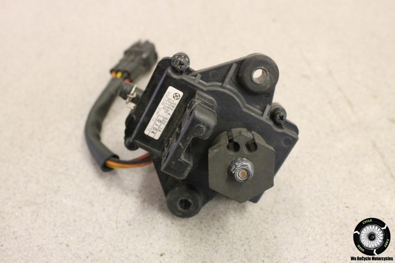 2011 Ducati 848 EVO EXHAUST VALVE SERVO MOTOR 11