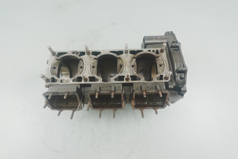 2001-2003 Kawasaki 1100 ZXi OEM Engine Motor Crankcase Ass'y