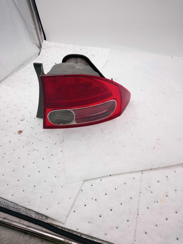 2006-2008 Honda Civic Right Tail Light Assembly Grey OEM Used NJ25-27436-699069