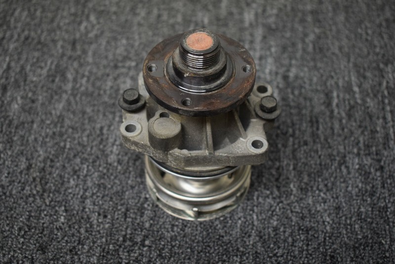 1995-1999 BMW M3 ENGINE PUMP WATER FACTORY OEM