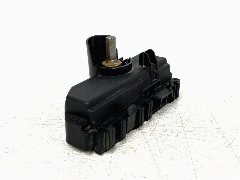 ⭐2016-2020 CADILLAC CT6 ENGINE TERMINAL JUNCTION FUSE RELAY BOX OEM LOT2562