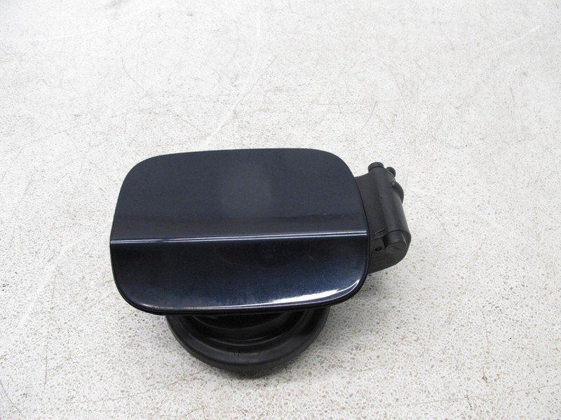 07-13 BMW E70 X5 FUEL TANK FILLER FLAP DOOR TRIM COVER LID OEM 060422