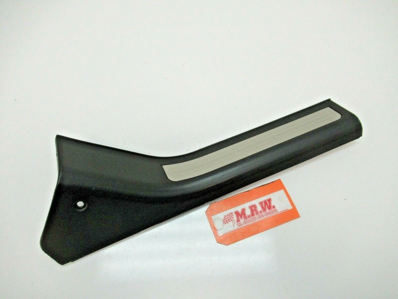 CARPET TRIM SILL KICK SCUFF PLATE CHROME PASSENGER RIGHT REAR R for INFINITI G35