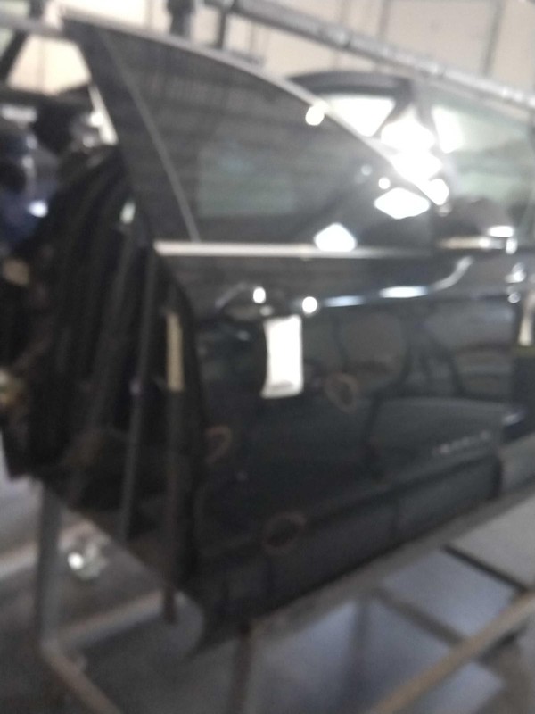 2019 Chevrolet Impala Right Front Door Black 697040 94K Miles Used