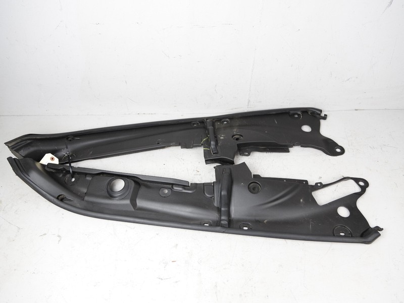 16-19 BMW 740I G12 FRONT LEFT RIGHT ENGINE RADIATOR HOOD SEAL SIGHT SHIELD SET