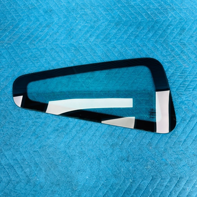 2005–2009 Ford Mustang GT Rear Left Quarter Window Glass OEM DQ10699GTN