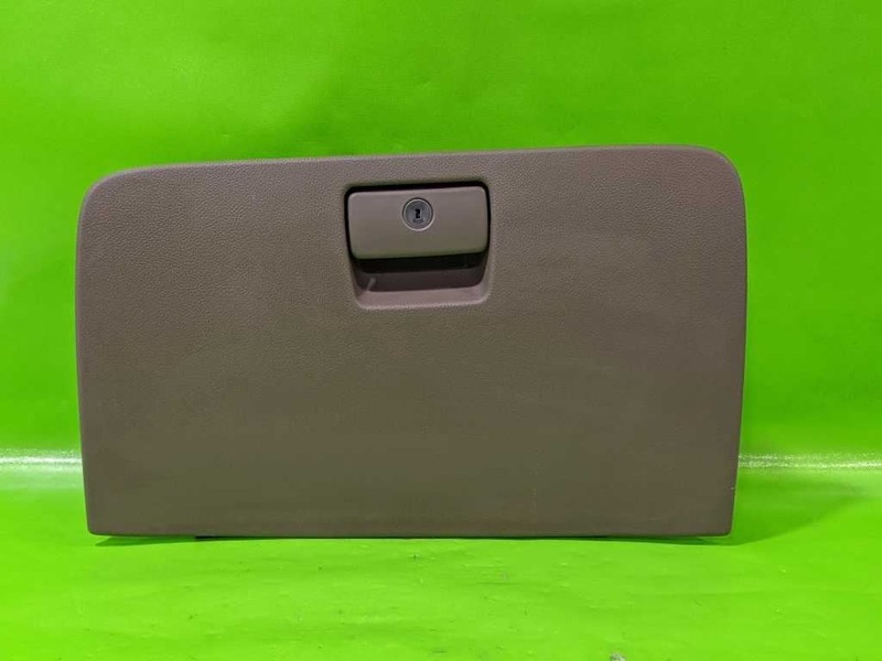 16 17 18 19 20 YUKON XL GLOVE BOX OEM 4030-81