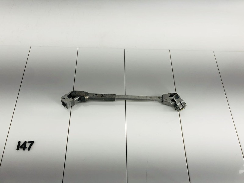 13-18 BMW 320I F30 FRONT LEFT DRIVER SIDE LOWER STEERING INTERMEDIATE SHAFT OEM