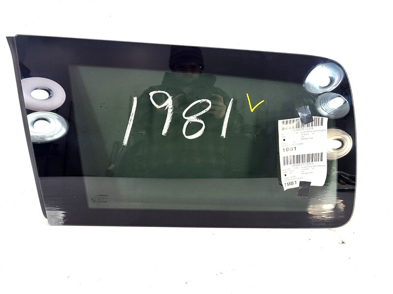 Dodge Nitro Quarter Window Glass Driver Left OEM 2007 2008 2009 2010 2011