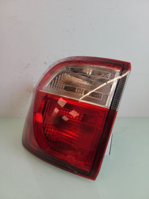 Passenger Tail Light S Model Bright Red Lens Outer Fits 18-22 ECOSPORT 579373