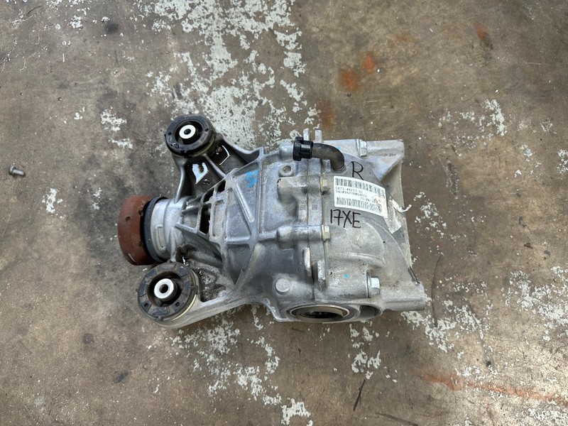 17-19 JAGUAR XE 2.0L RWD REAR CARRIER DIFFERENTIAL OEM