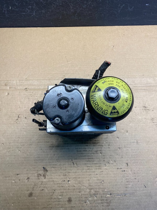2003-2006 Mercedes E320 E350 E500 ABS Anti Lock Brake Pump Module AC4447 DG