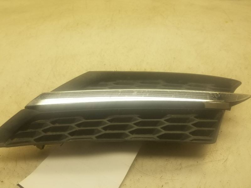 13-15 TOYOTA RAV4 LIMITED PASSENGER SIDE FRONT LOWER BUMPER GRILLE
