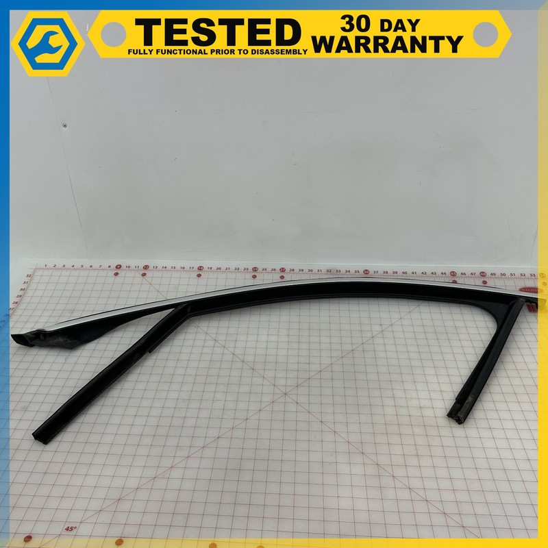 15-21 Mercedes C300 W205 FRONT LEFT SIDE DOOR WINDOW WEATHERSTRIP SEAL OEM