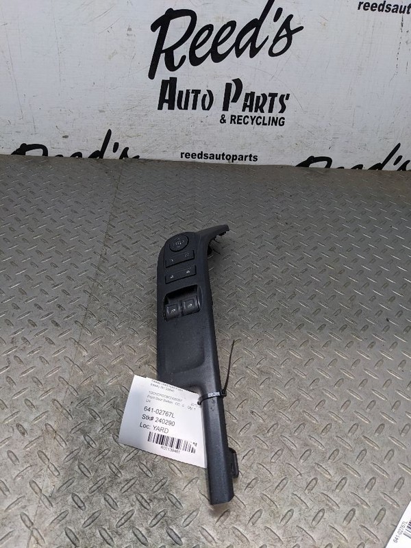 Driver Front Door Switch Driver's Window Extended Cab Fits 15-19 CANYON 1139461