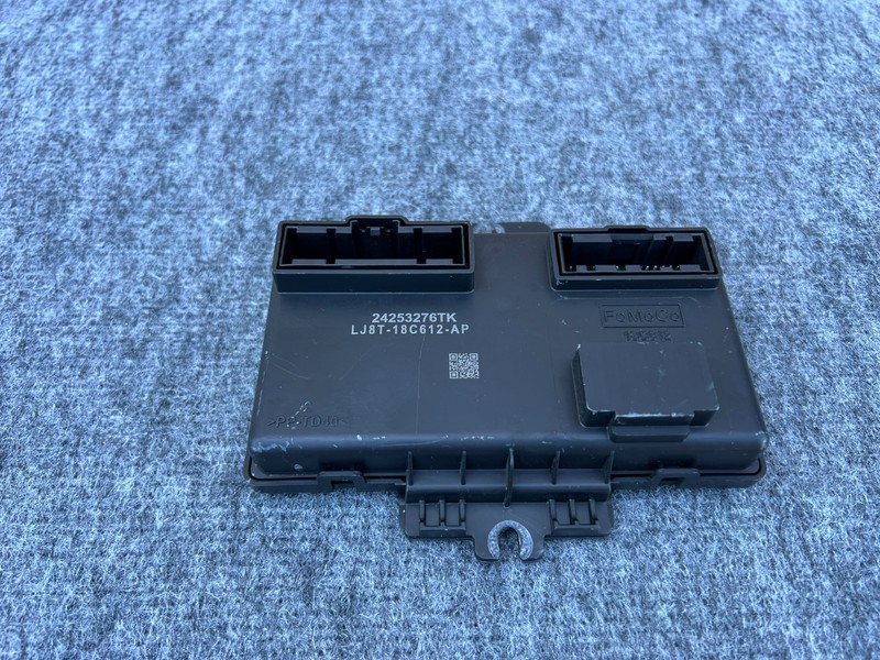 FORD MUSTANG MACH-E 2021-2026 OEM HVAC HEATER TEMPERATURE CLIMATE CONTROL MODULE
