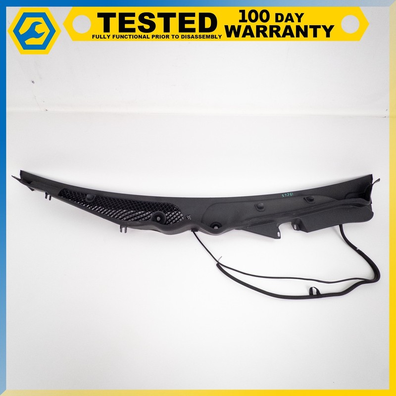 12-18 MERCEDES-BENZ CLS550 FRONT WINDSHIELD WIPER COWL TRIM PANEL OEM