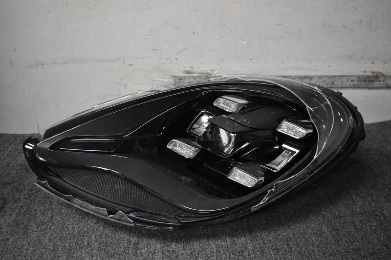 2017-2019 PORSCHE PANAMERA HEADLIGHT LEFT SIDE FACTORY OEM